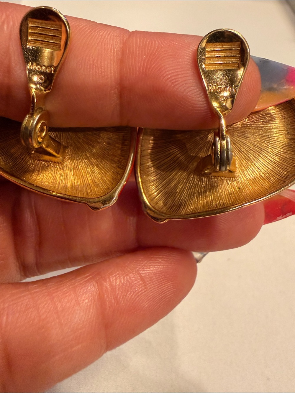 (Rare) 80s Monet Red and White Enamel Gold-Tone Earrings - Picture 3 of 3